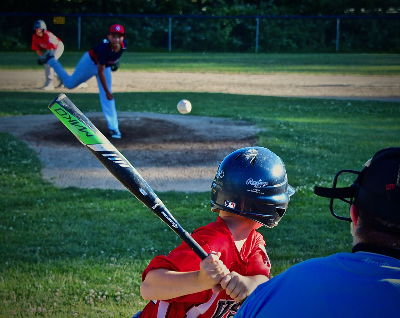The choice: Swing or not. Photo by Patrick Robinson