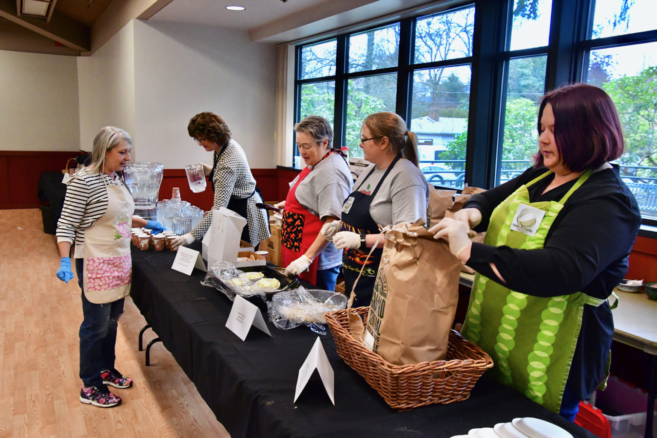 Volunteers at Empty Bowls