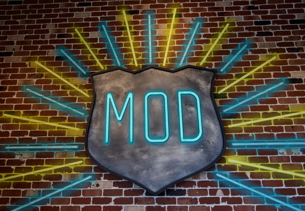 Mod Pizza internal signage