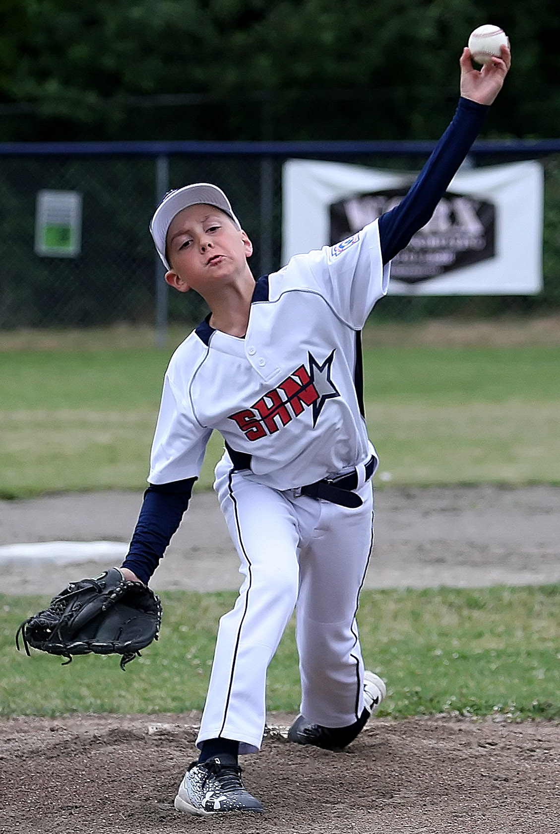 Ryan Keane of South Highline Nationals delivers his pitch to home plate.