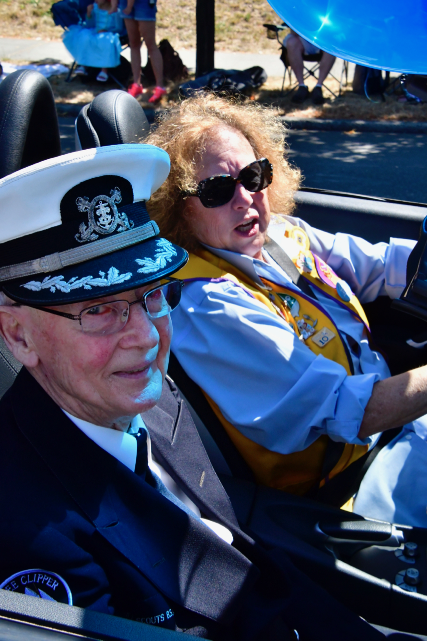 West Seattle Grand Parade. Photo by Patrick Robinson