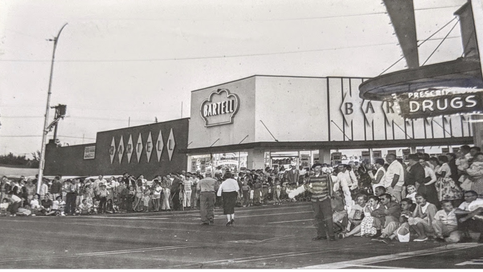 Bartell Replaced Tradewell: This picture is from 1958 showing Bartell Drugs that replaced the Tradewell store that had occupied the space previously.