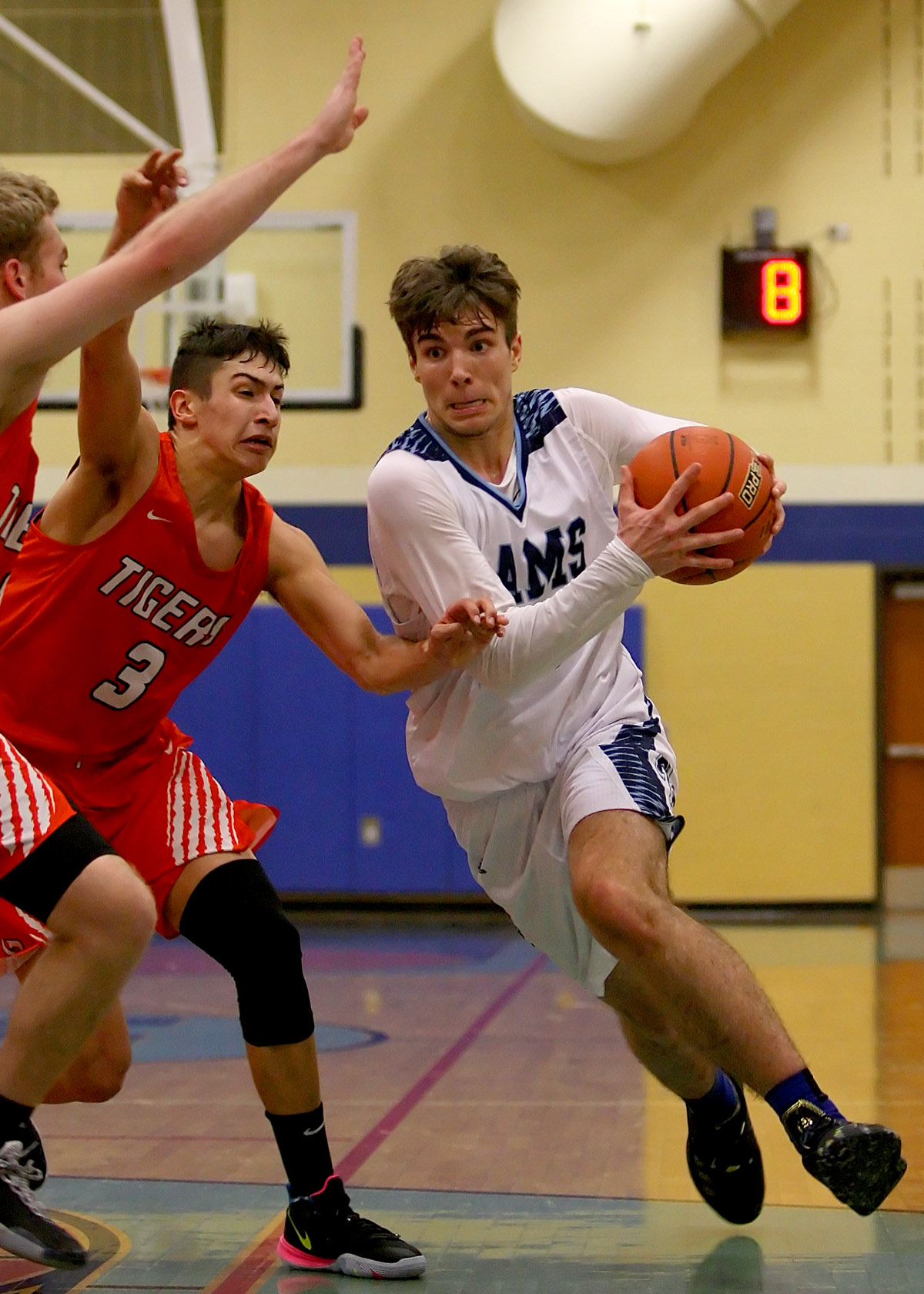  Kolten Lerwick of Mt Rainier drives to the basket.