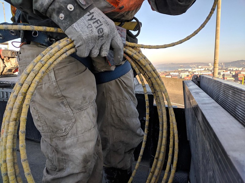 Cutting cable for line saw