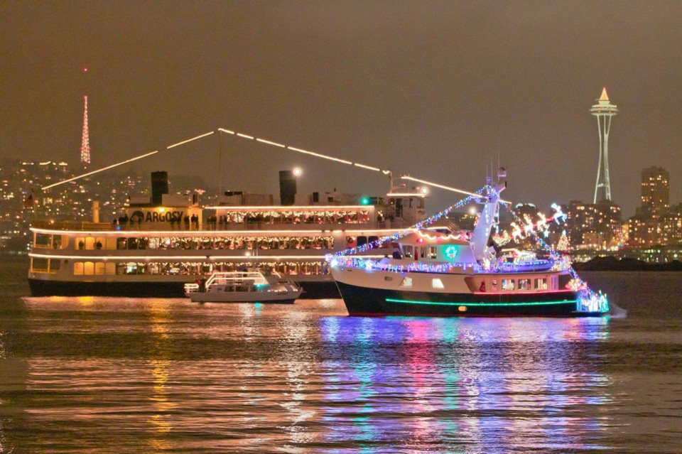 SLIDESHOW Christmas ships off Alki brighten the night Westside Seattle