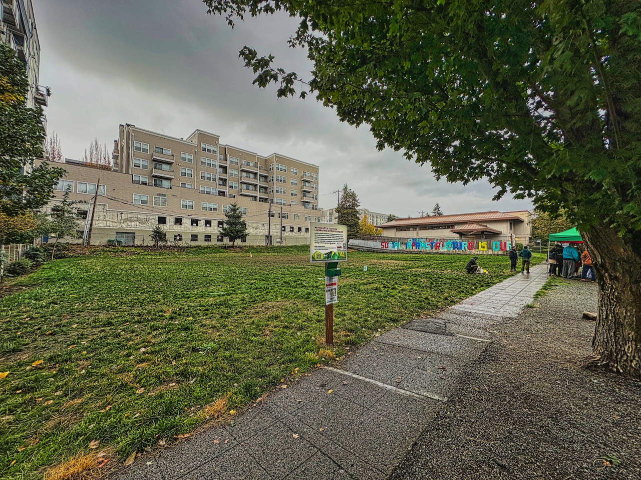 The space on 40th Ave SW