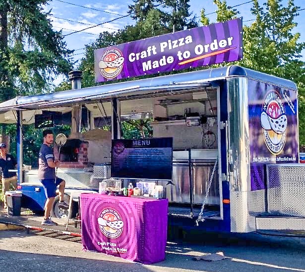 In Pizza We Crust Food Truck