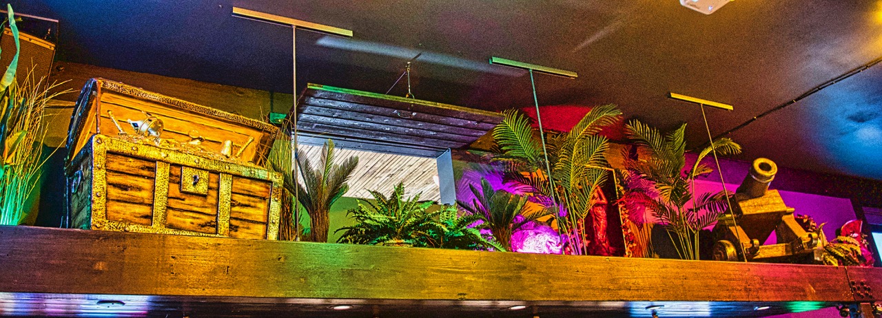 pirate decor