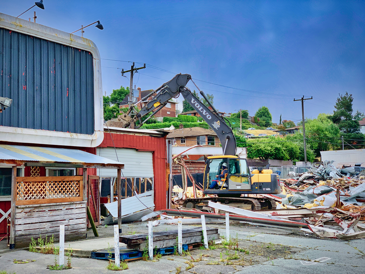 4722 Fauntleroy Way Demolition