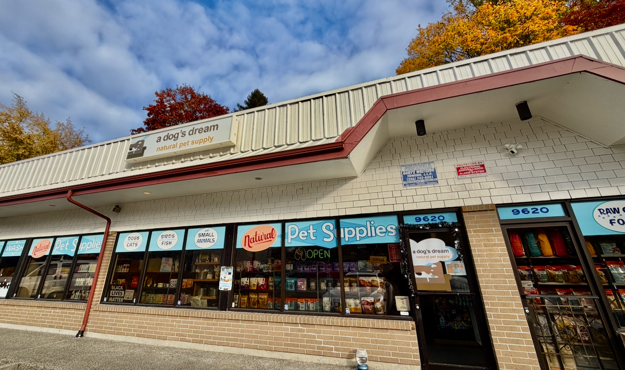 A dog's Dream natural pet supply