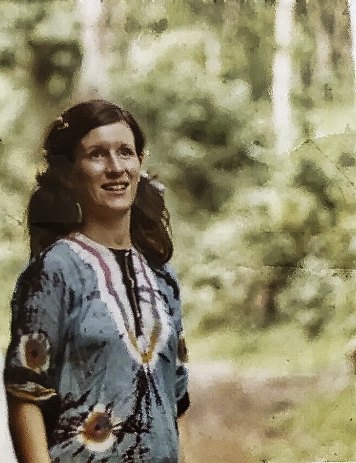 Jennifer as hippie