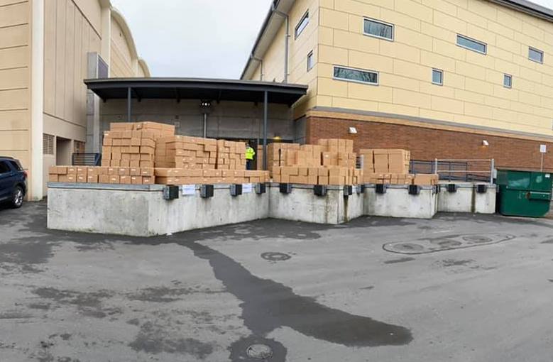 Food on the loading dock at Denny