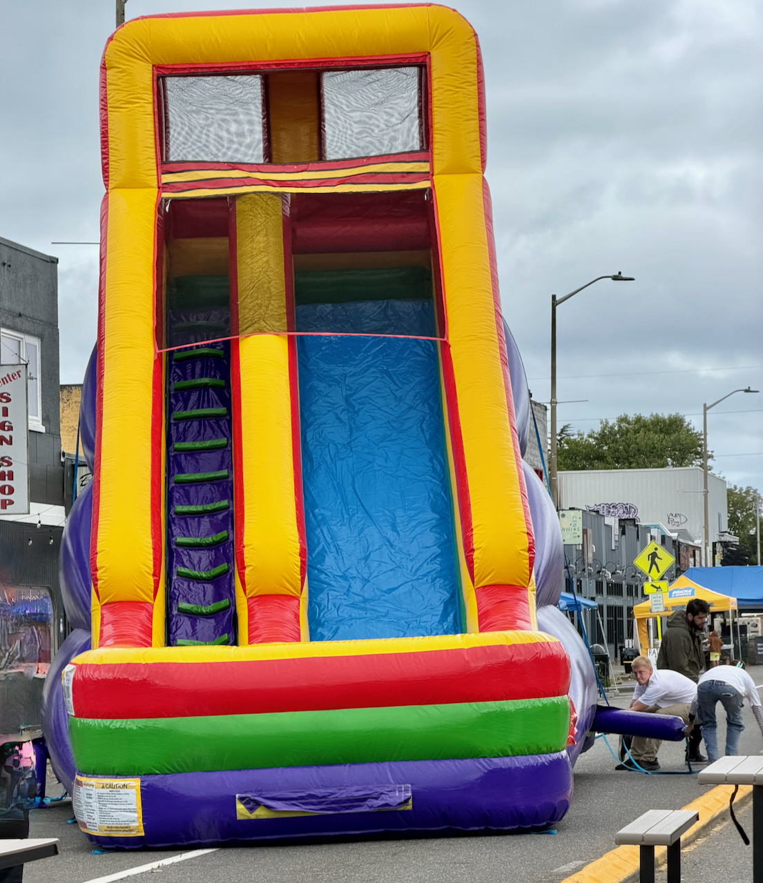 Bouncy house slide