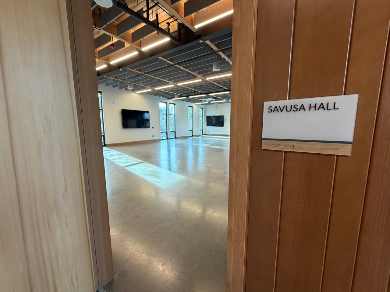 SAvusa Hall