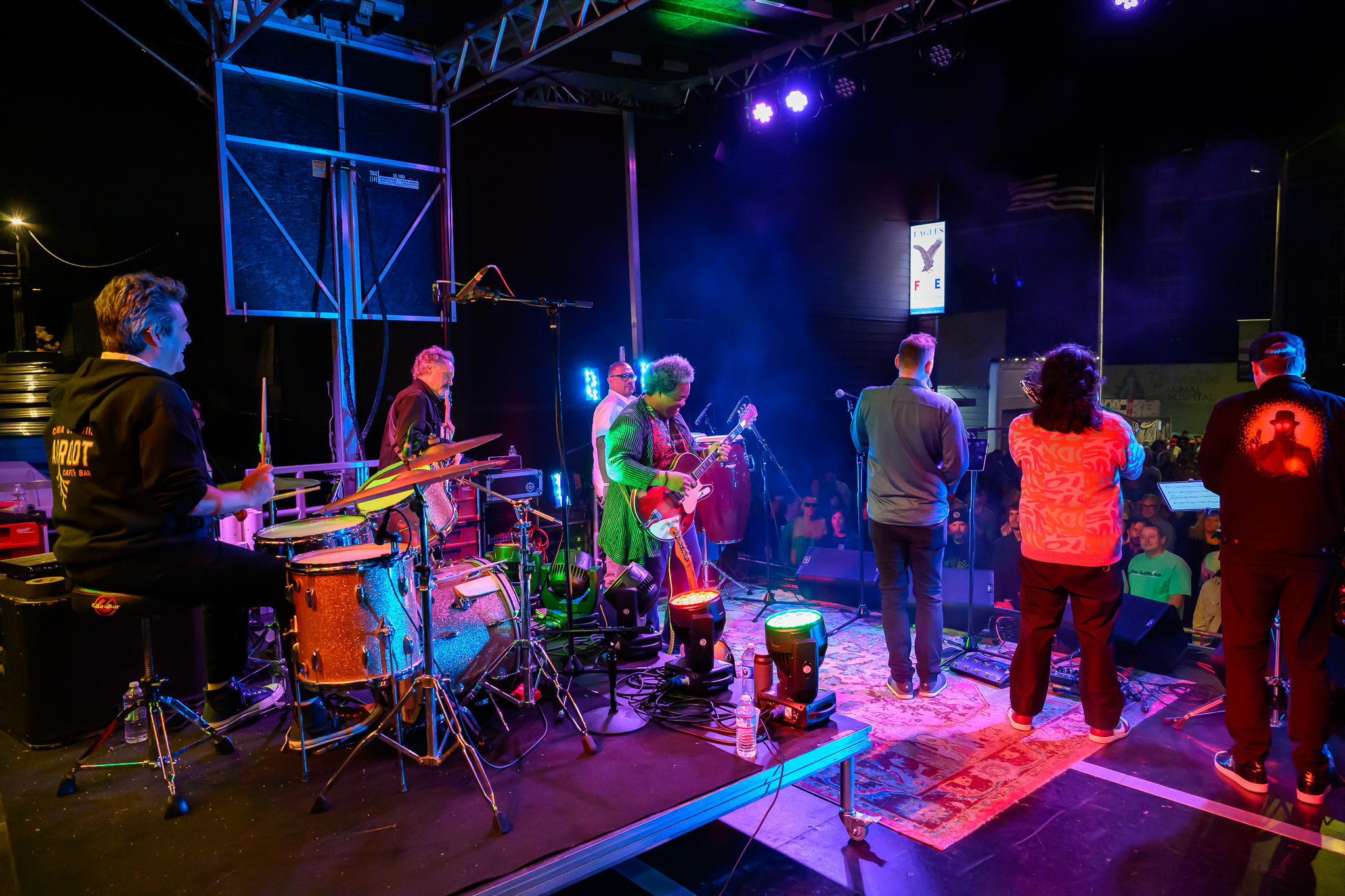 full band from behind True Loves