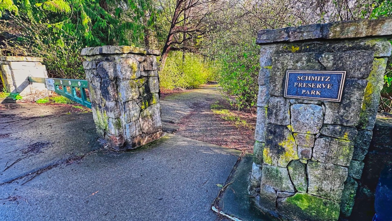 Gate at Schmitz Preserve park