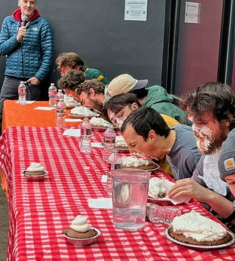 pie eating