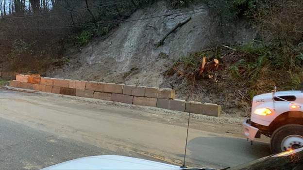 Highland Park Way landslide two
