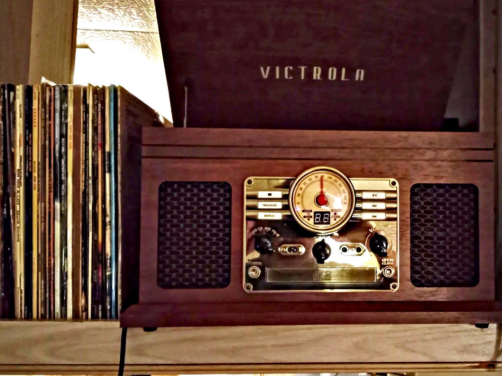 Victrola Hawthorne 7-in-1 Record Player : Target