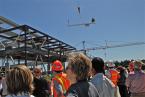 Topping0ff-4 beam over crowd2.jpg
