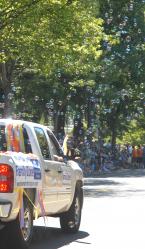 aparade35.jpg
