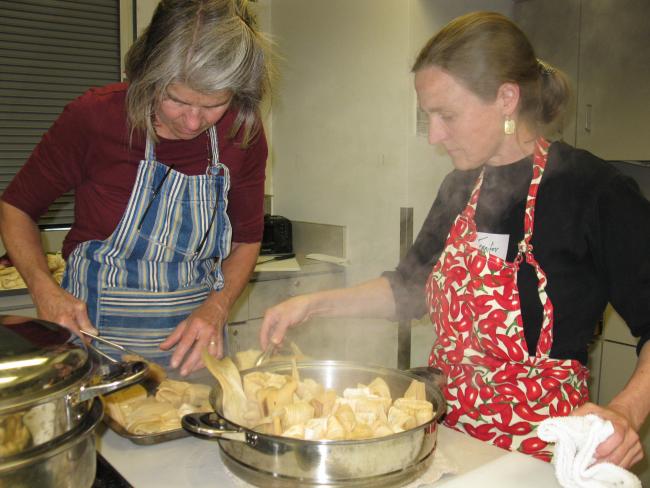 Paula and Jennifer w_tamales.JPG