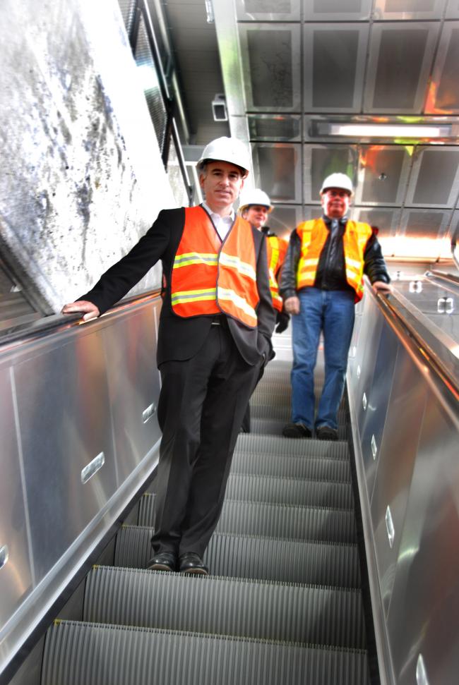 DowOnEscalator.jpg