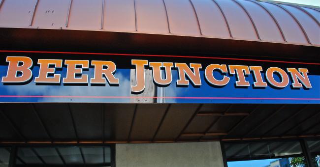 BEERJUNCTIONSIGN.jpg