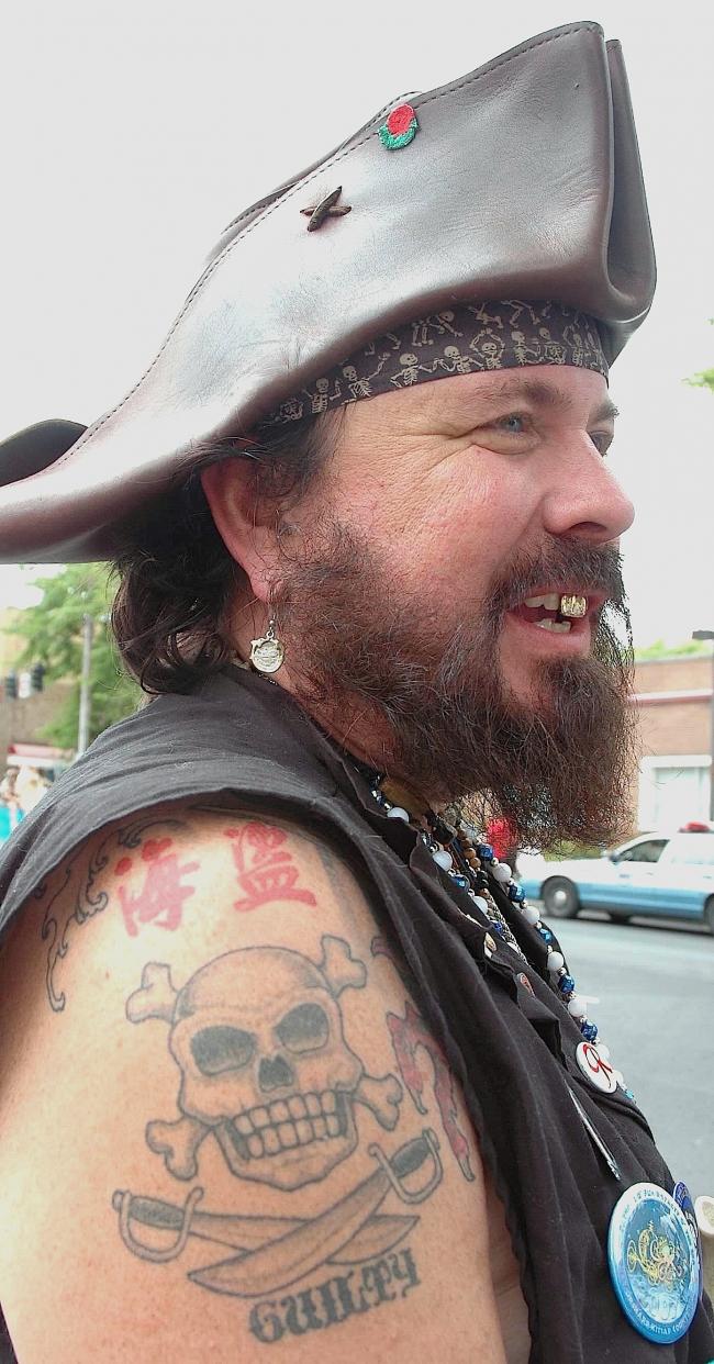 Seafare pirate Shay.jpg