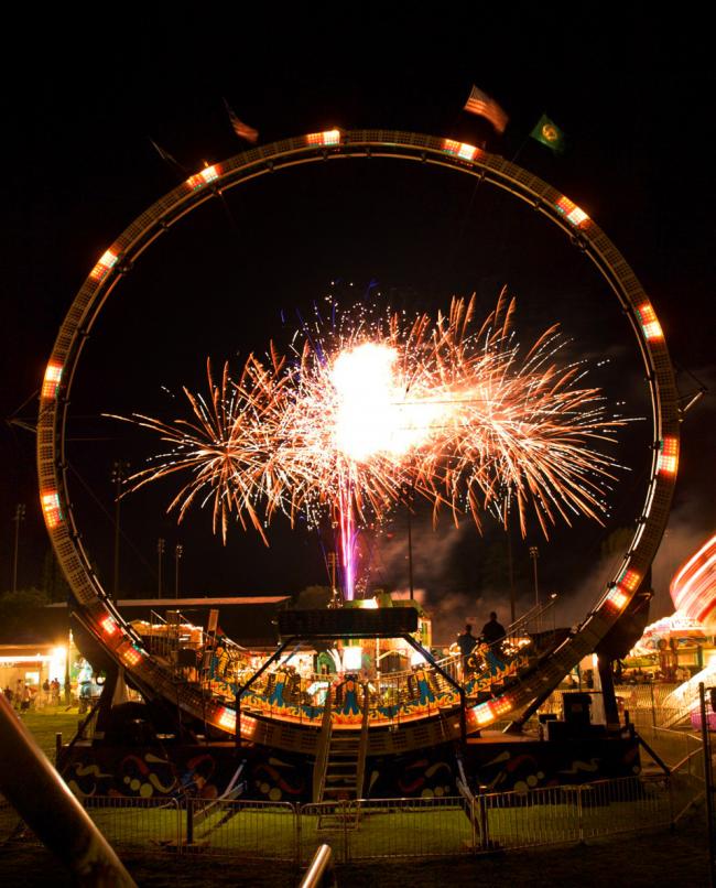 WhiteCenterFireworks.jpg
